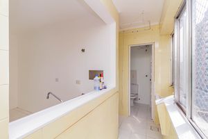 Image 25 - 225286