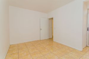 Image 11 - 225356