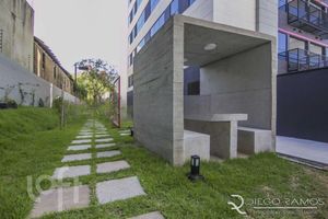 Image 13 - 225358