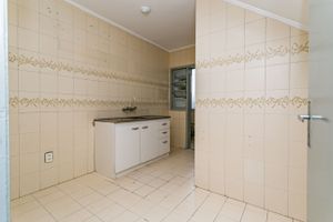Image 19 - 225375