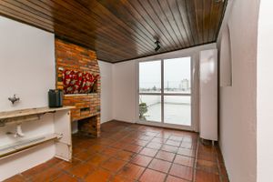 Image 27 - 225375