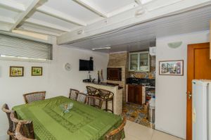 Image 17 - 225392