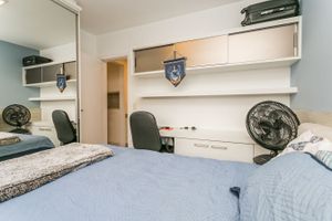 Image 9 - 225427