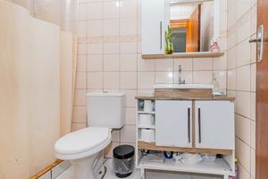 Image 8 - 225584