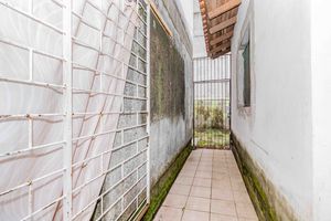 Image 33 - 225584