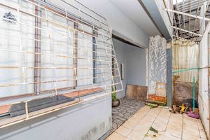 Image 35 - 225584