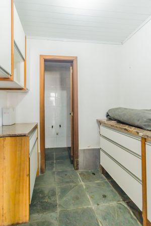 Image 32 - 225611