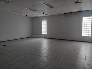 Image 15 - 225685
