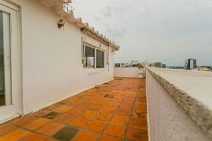 Image 21 - 225774