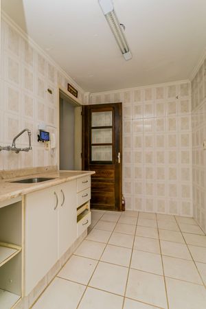 Image 25 - 225774