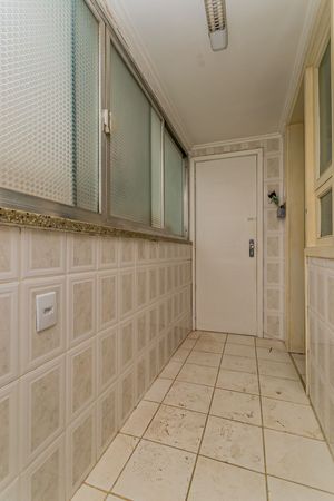Image 28 - 225774