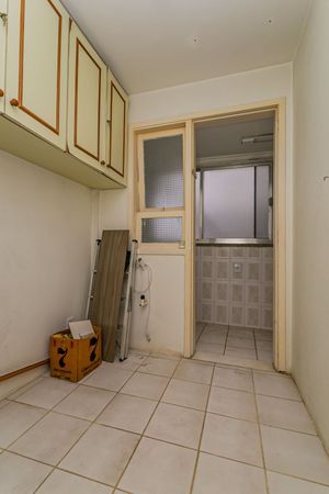 Image 30 - 225774
