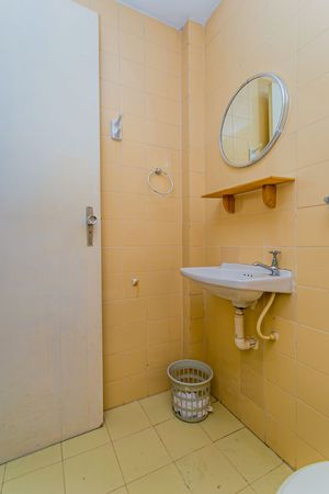 Image 31 - 225774