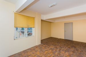 Image 4 - 225775