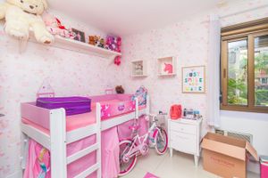 Image 14 - 225796