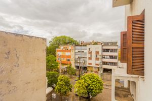 Image 6 - 225830
