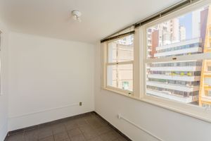 Image 4 - 225889