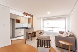 Image 14 - 225893