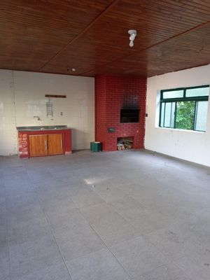 Image 4 - 225908