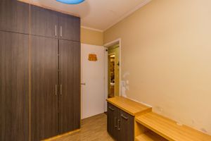 Image 4 - 225927