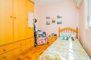 Image 10 - 225974