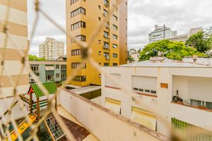 Image 8 - 226006