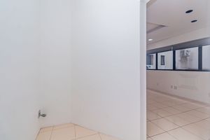 Image 6 - 226225