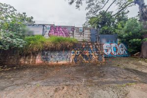 Image 1 - 226227