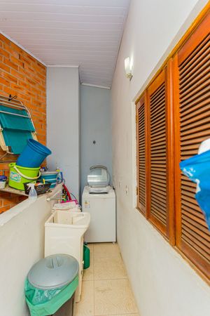 Image 33 - 226244