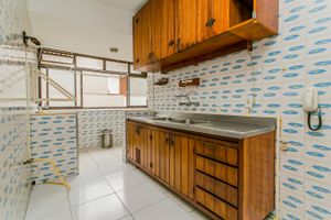 Image 20 - 226330