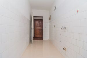 Image 13 - 226335