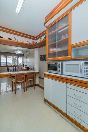 Image 16 - 226340