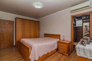 Image 30 - 226340