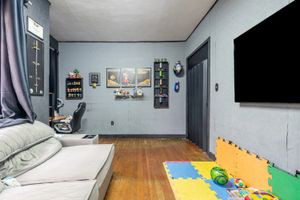 Image 4 - 226351