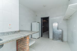 Image 17 - 226377