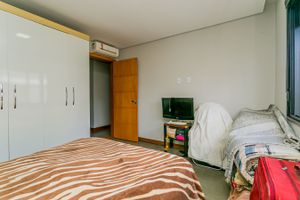 Image 24 - 226382