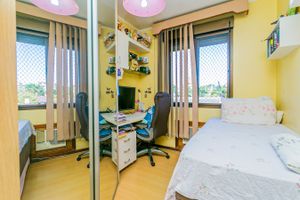 Image 12 - 226429