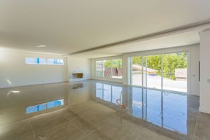 Image 13 - 226448