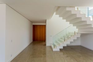 Image 18 - 226448