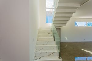 Image 21 - 226448