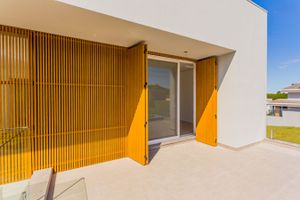 Image 70 - 226448