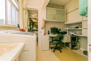 Image 13 - 226560