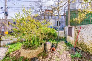 Image 24 - 226570