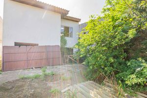 Image 30 - 226570