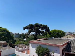 Image 21 - 226570