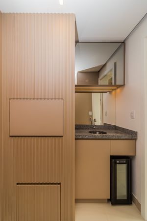 Image 22 - 226598