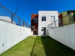 Image 11 - 226598