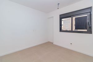 Image 19 - 226603
