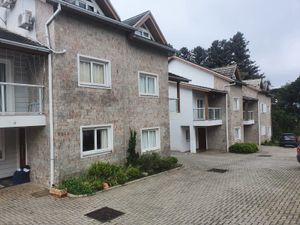Image 0 - 226628