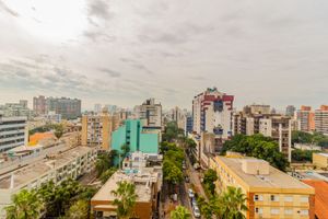 Image 17 - 226677